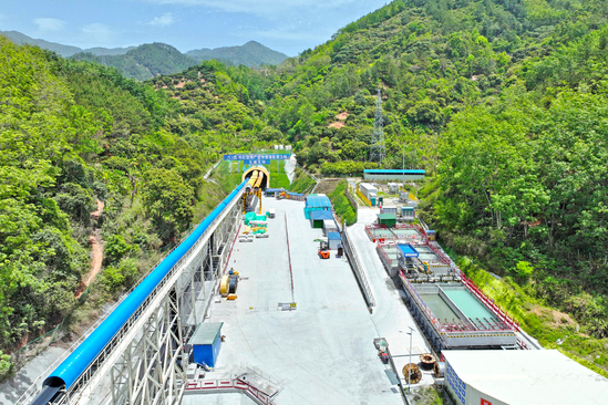 环北部湾广东水资源配置工程施工A7标YY易游体育直播部大潮支洞.jpg