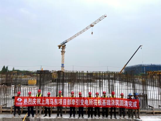 yy体育基础浇筑完成(赵永摄).jpg